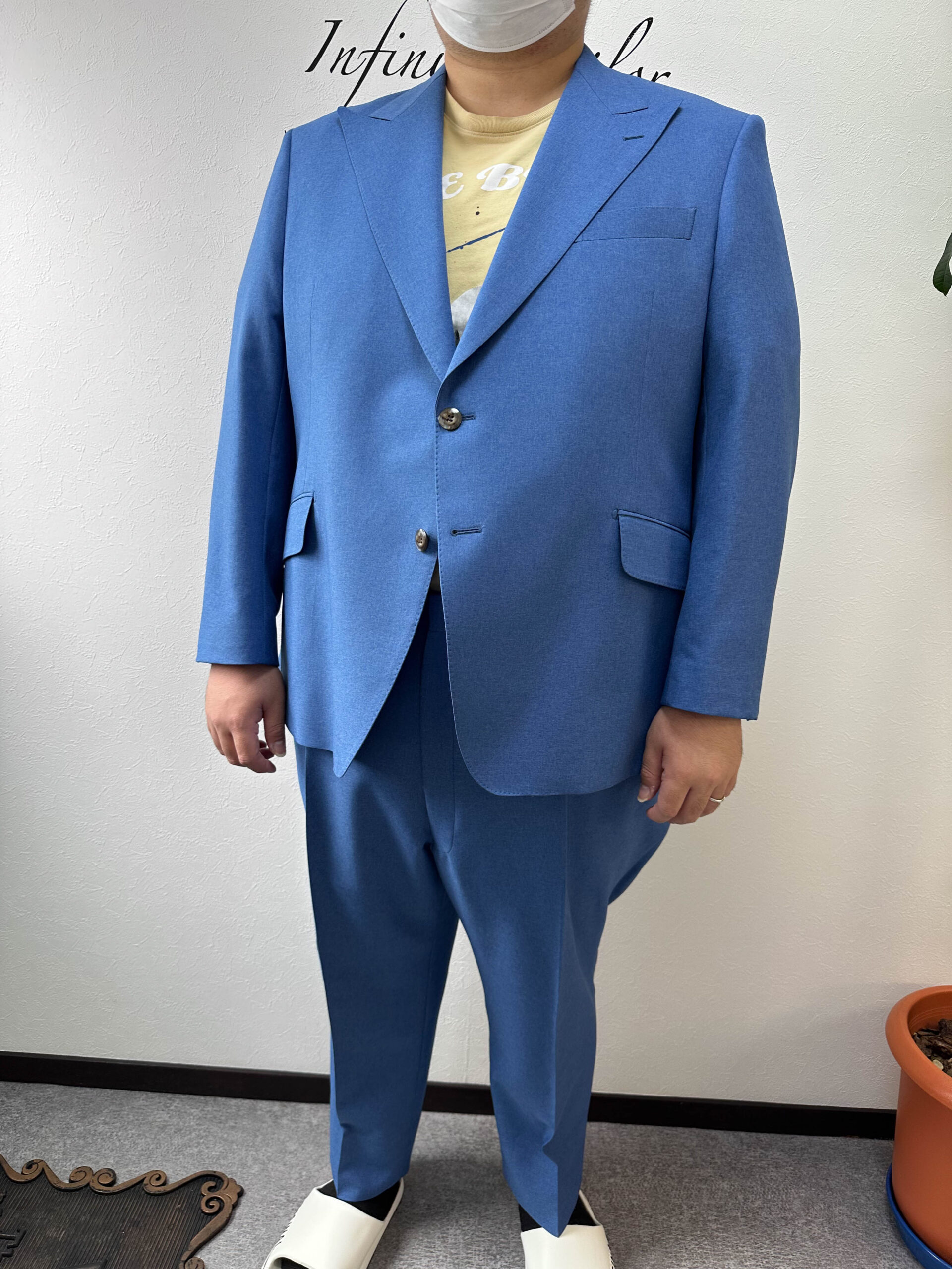 アスリート体型のスーツはオーダーが正解｜筋肉質を活かす一着